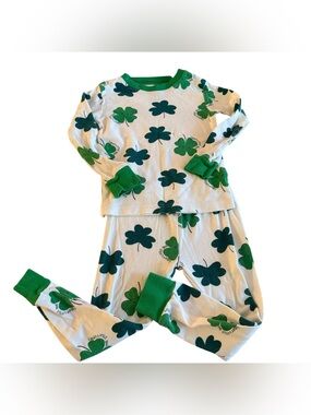 Carter's White and Green Shamrock Pajama Set